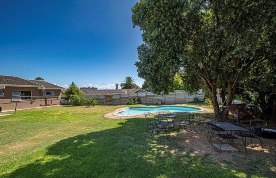 5 Bedroom Property for Sale in Vanes Estate Eastern Cape